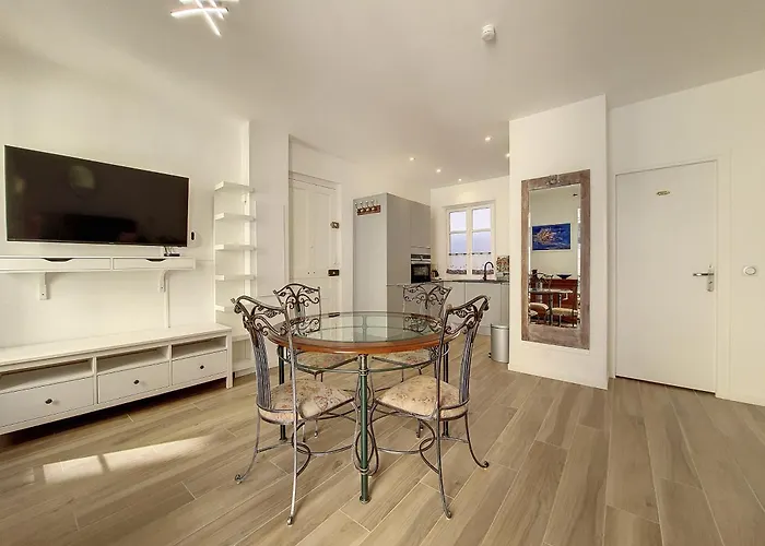 Apartmán Nestor&jeeves - Brise De - Balcony - *